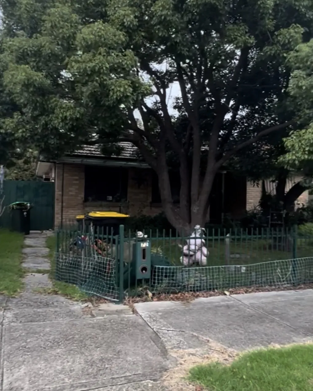 Glenroy Full home window replacement, before